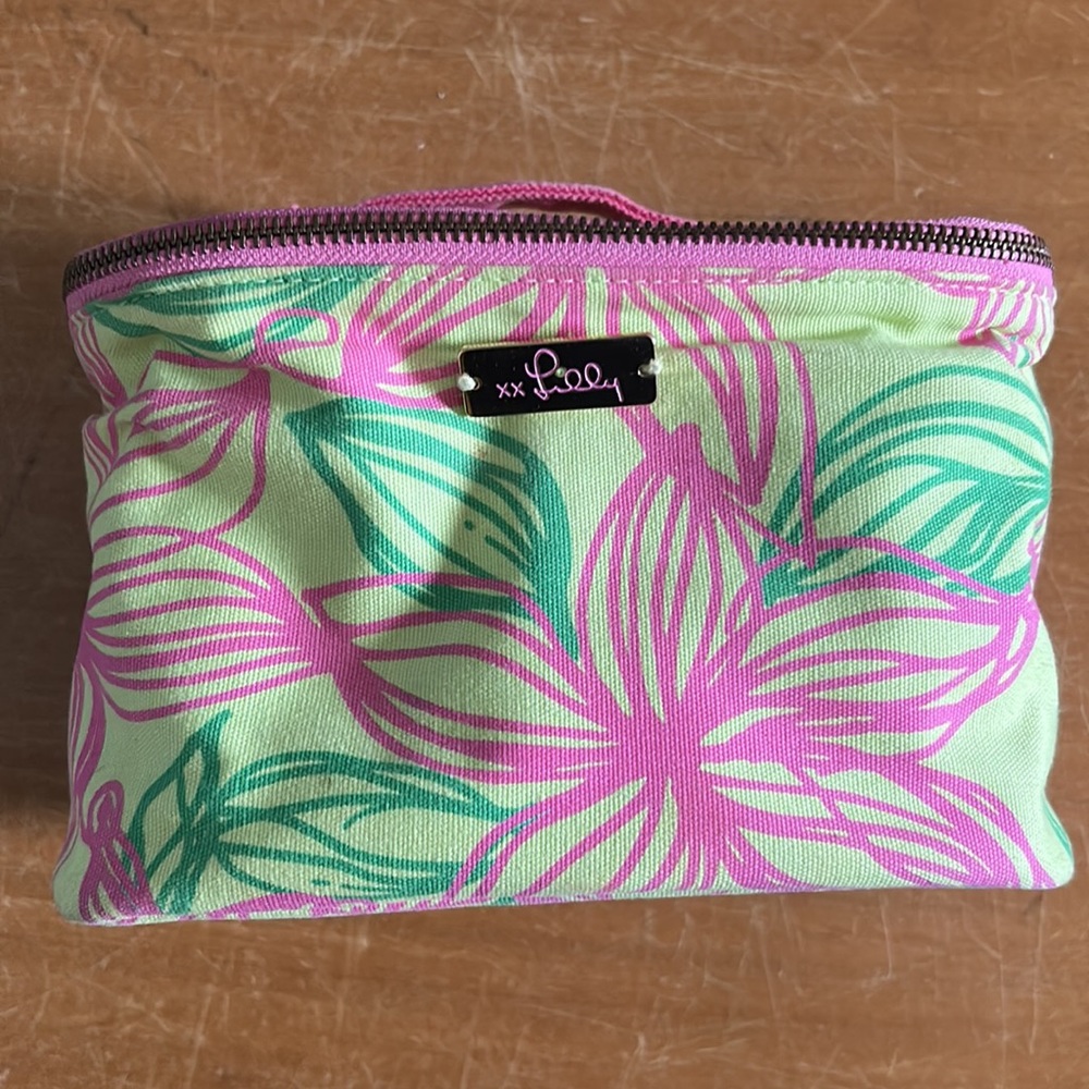 Lilly Pulitzer cosmetic bag/case